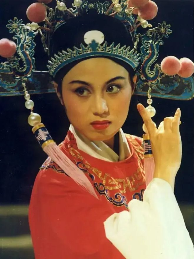 吴琼