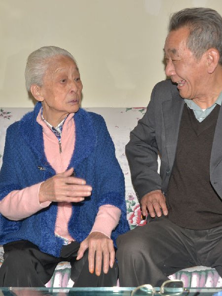 张胜英
