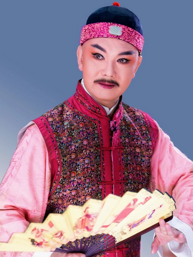 刘华