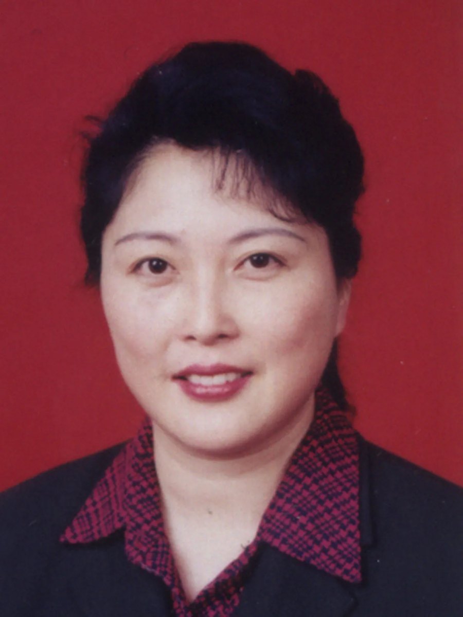 王萍