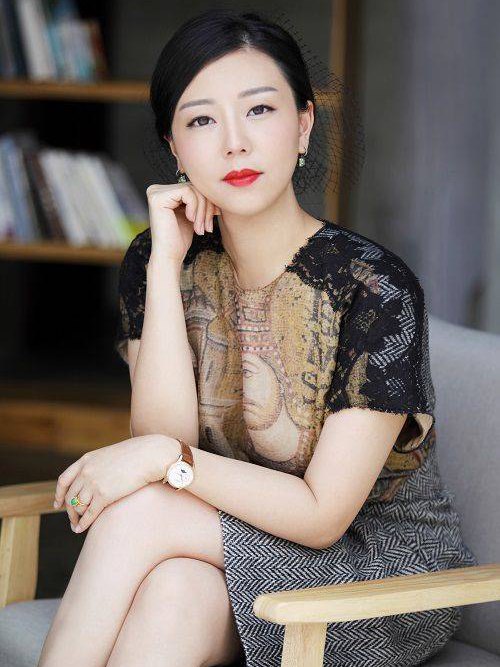 龙艺 剧照